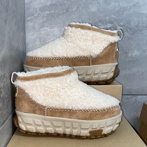 UGG Women's Tan and Cream Shearling Shoes